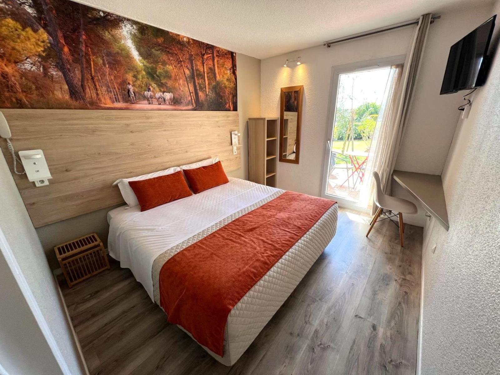 Hotel Le Mas Des Ponts D'Arles Ngoại thất bức ảnh