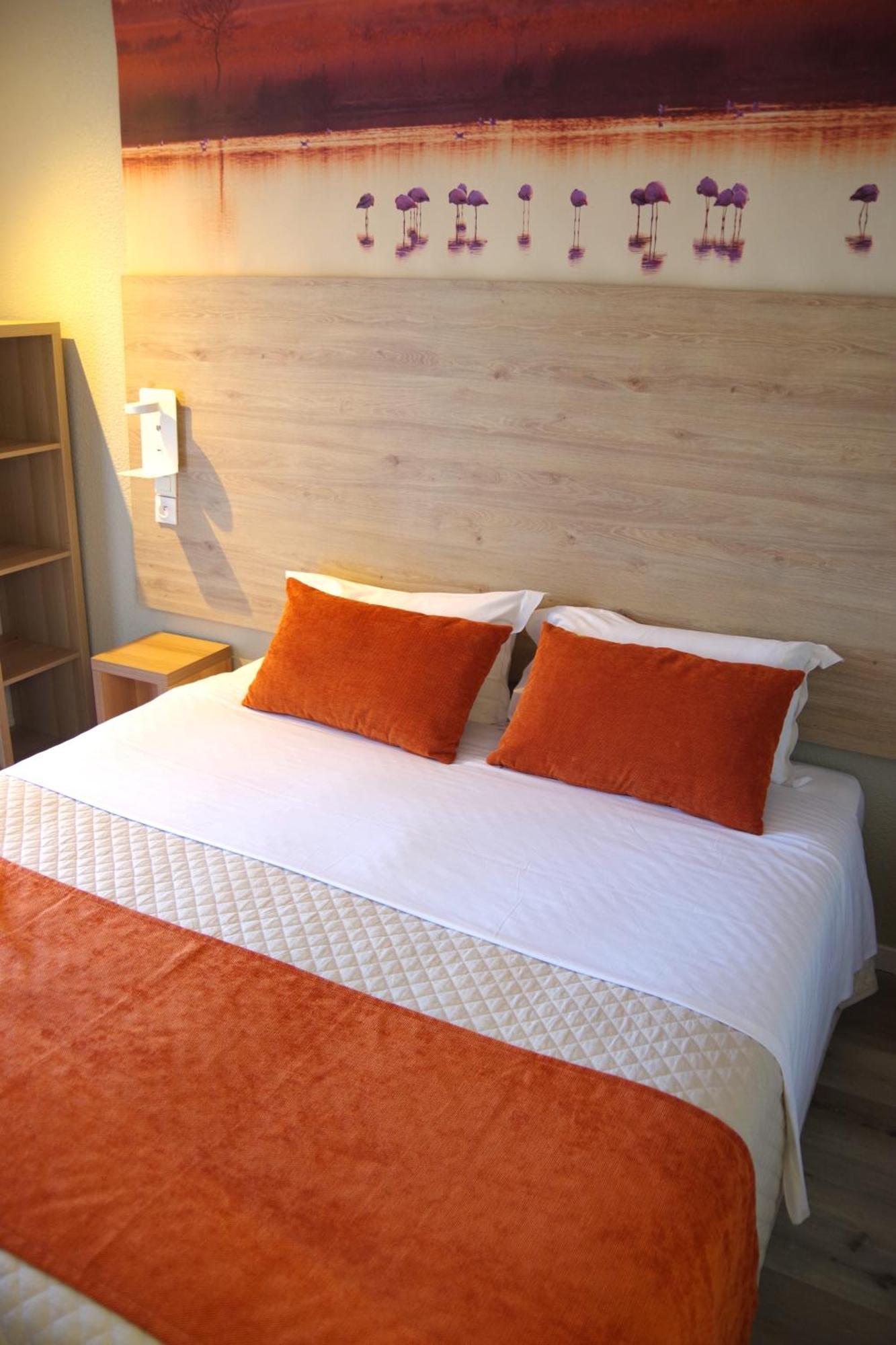 Hotel Le Mas Des Ponts D'Arles Ngoại thất bức ảnh