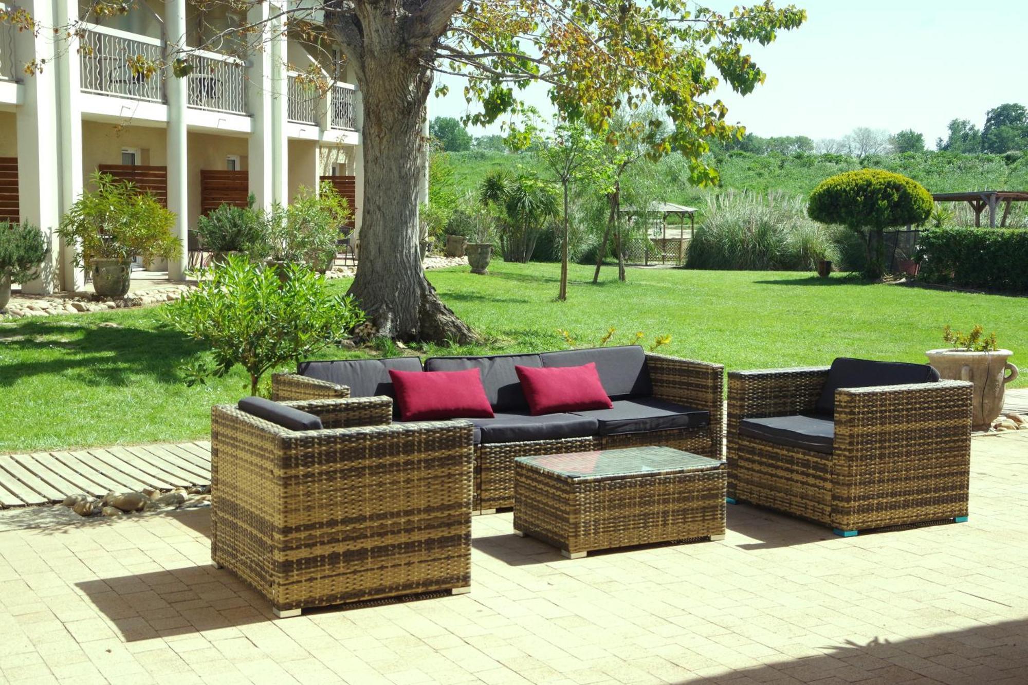 Hotel Le Mas Des Ponts D'Arles Ngoại thất bức ảnh