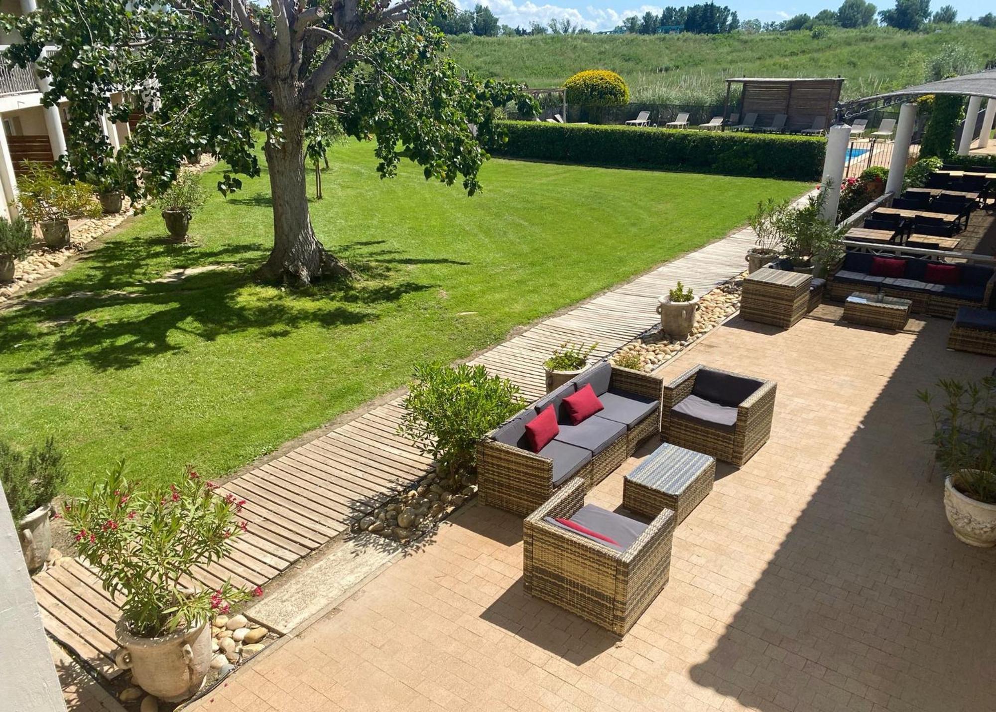 Hotel Le Mas Des Ponts D'Arles Ngoại thất bức ảnh