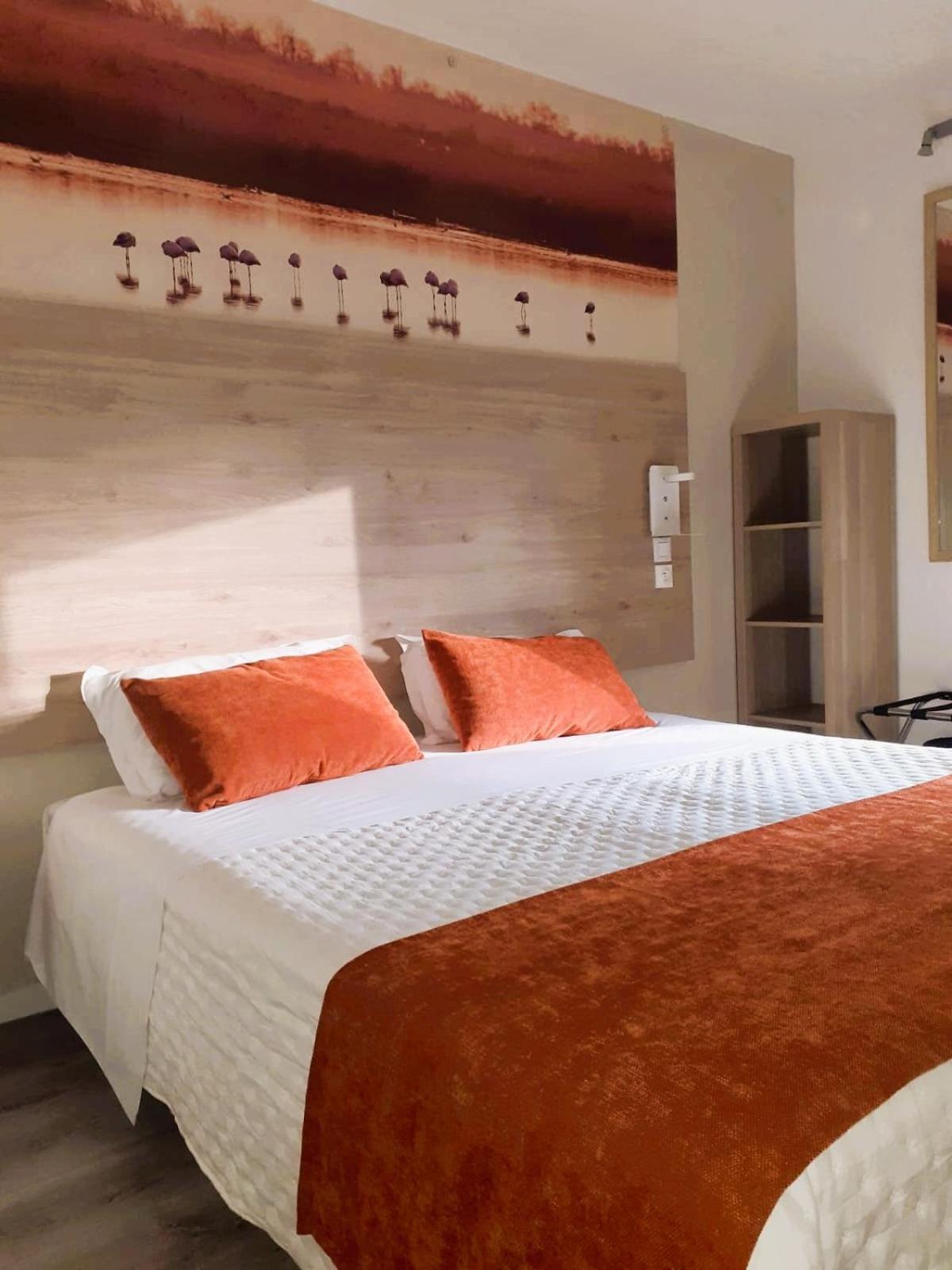 Hotel Le Mas Des Ponts D'Arles Phòng bức ảnh