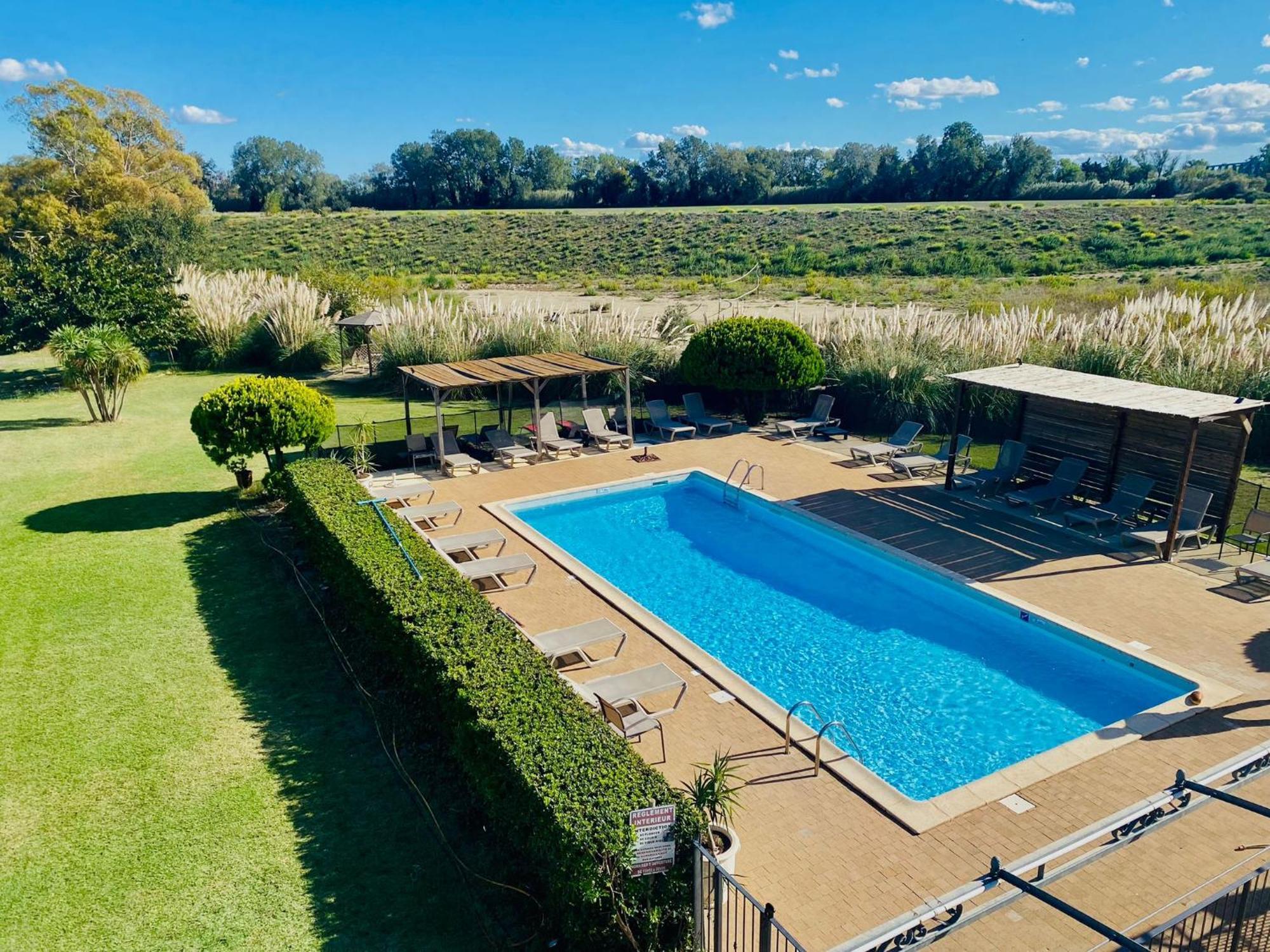 Hotel Le Mas Des Ponts D'Arles Ngoại thất bức ảnh