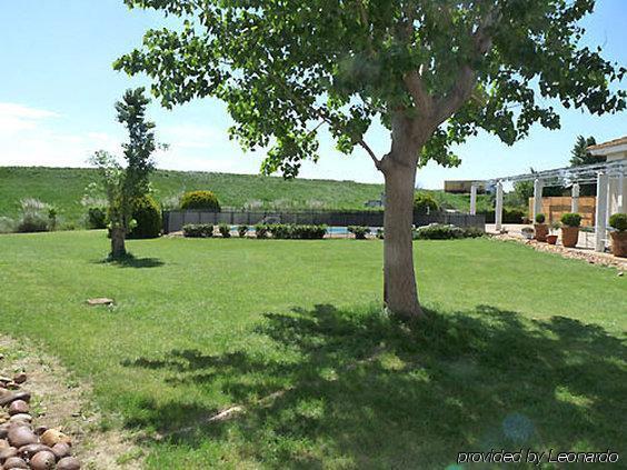 Hotel Le Mas Des Ponts D'Arles Ngoại thất bức ảnh